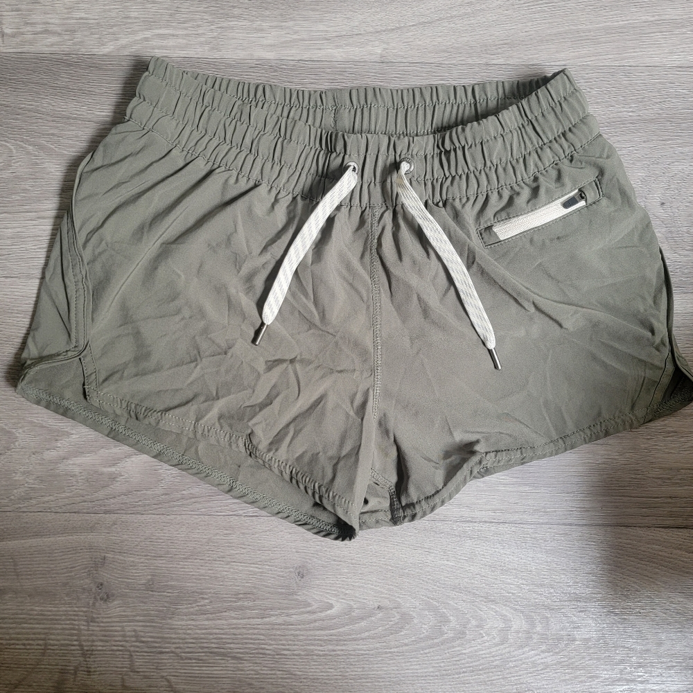 Viori Sage Green Shorts Clementine 2.0 Hybrid Anti Odor Mesh Liner XS Quick Dry